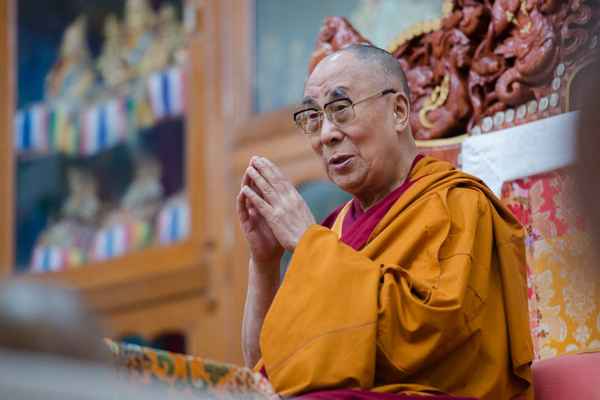 Далай лама: кто это? Интересные факты о духовном наставнике