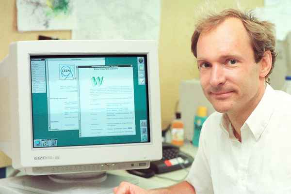 Тим Бернерс-Ли: создатель первого сайта и Всемирной паутины